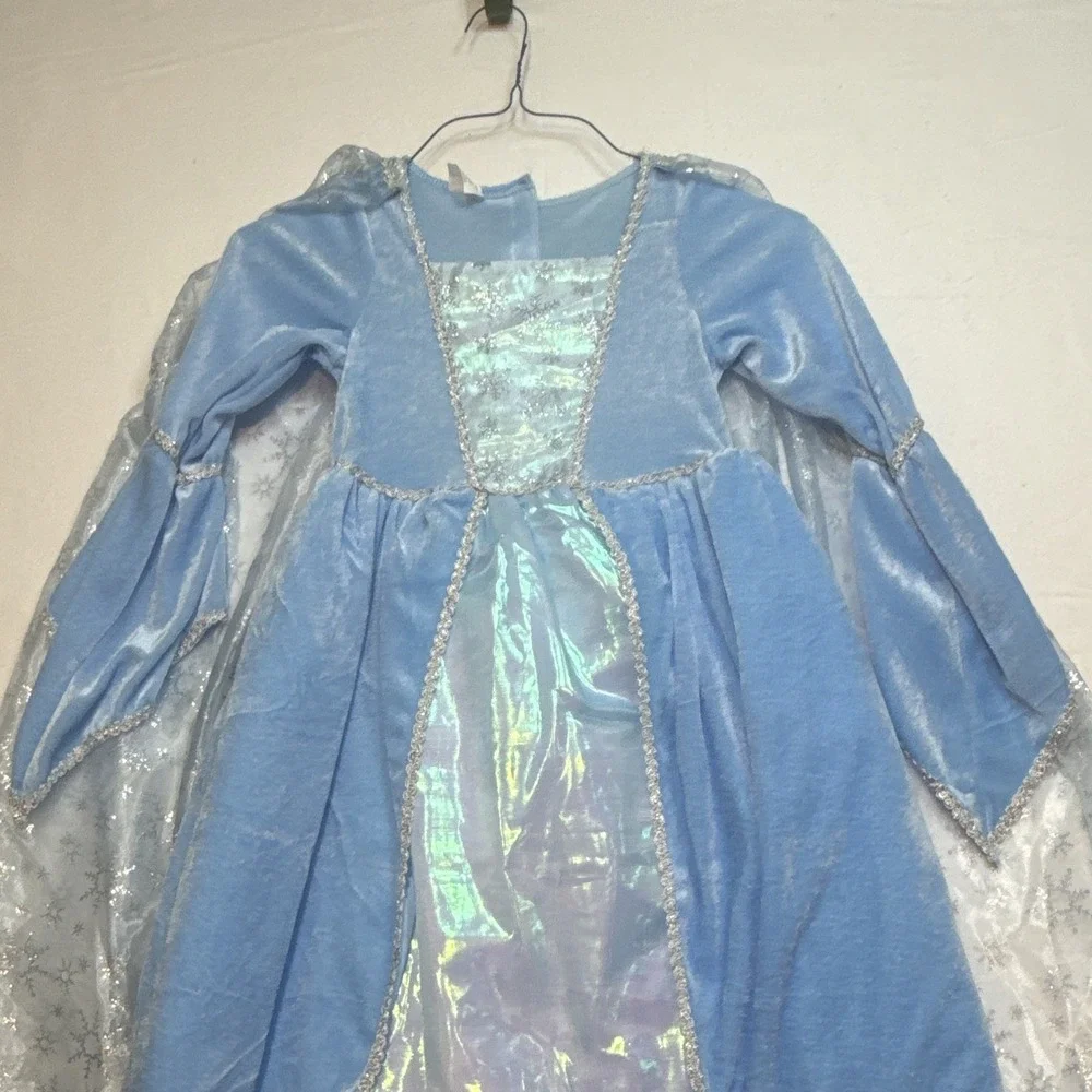 Girls Princess Costume Dress w/ removable Cape Size 6/8Y Blue/Silver medieval